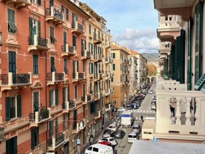 appartamento in vendita a Savona in zona Centro Storico