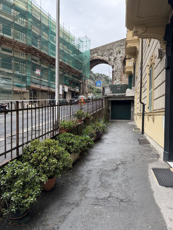 casa indipendente in vendita a Savona