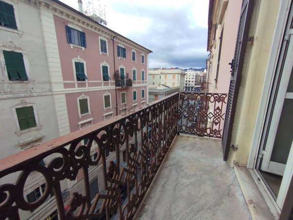 appartamento in vendita a Savona in zona Centro Storico