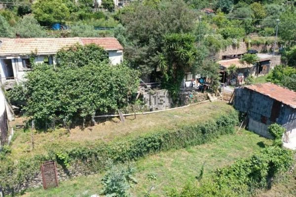 pentavano in vendita a Savona in zona Ciantagalletto