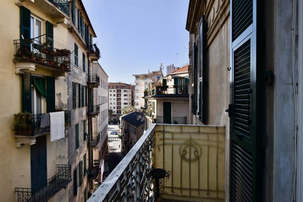 appartamento in vendita a Savona in zona Centro Storico