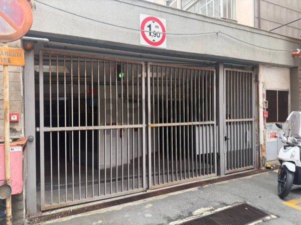 locale di sgombero in vendita a Savona