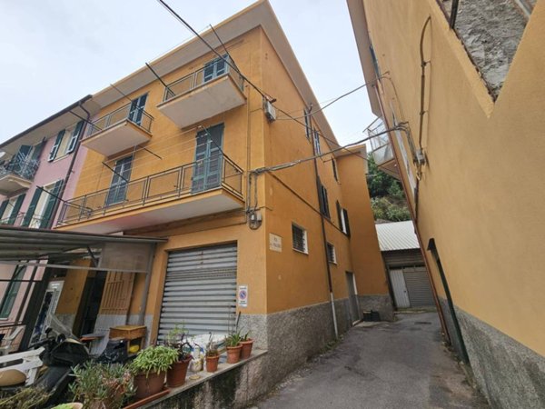 appartamento in vendita a Savona in zona Santuario
