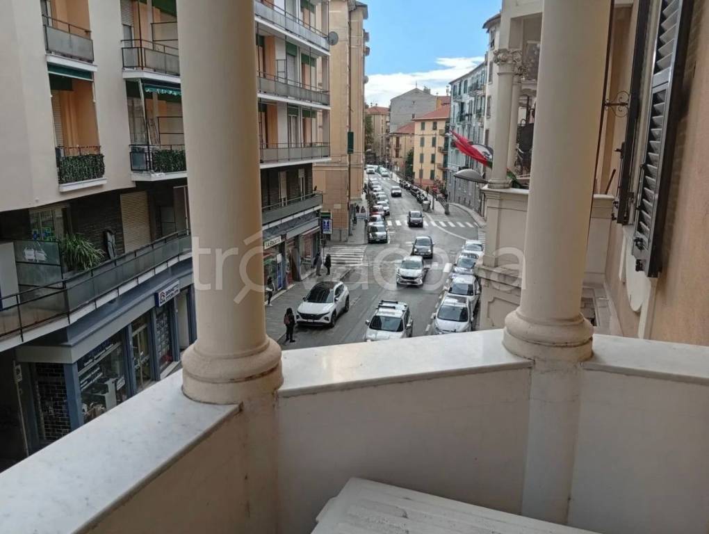 appartamento in vendita a Savona in zona Centro Storico