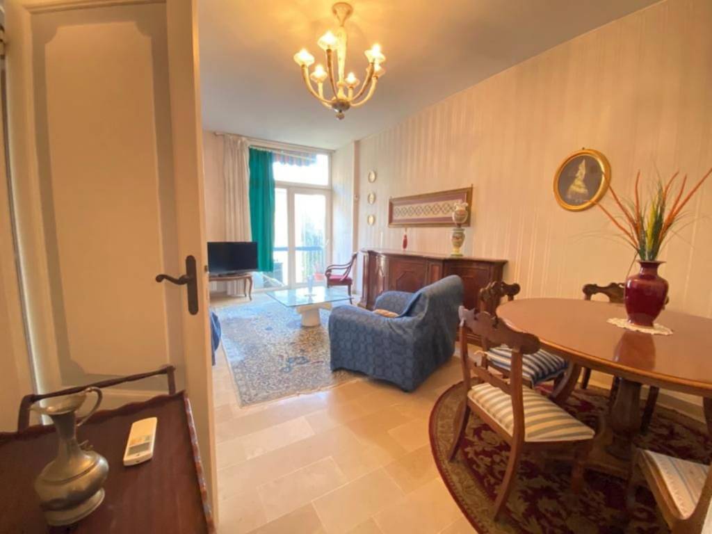 appartamento in vendita a Savona in zona Centro Storico