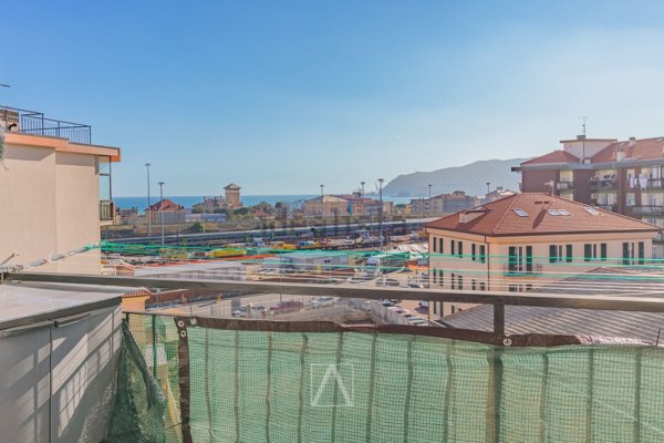 appartamento in vendita a Savona