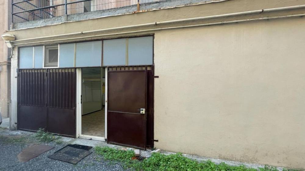 locale di sgombero in vendita a Savona