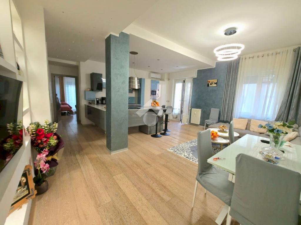 appartamento in vendita a Savona in zona Centro Storico