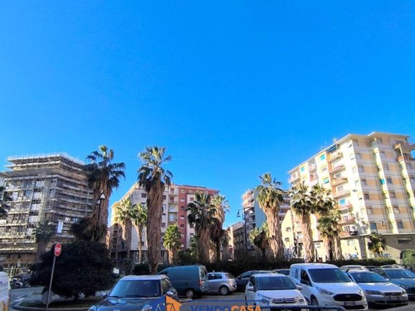 negozio in vendita a Savona in zona Centro Storico