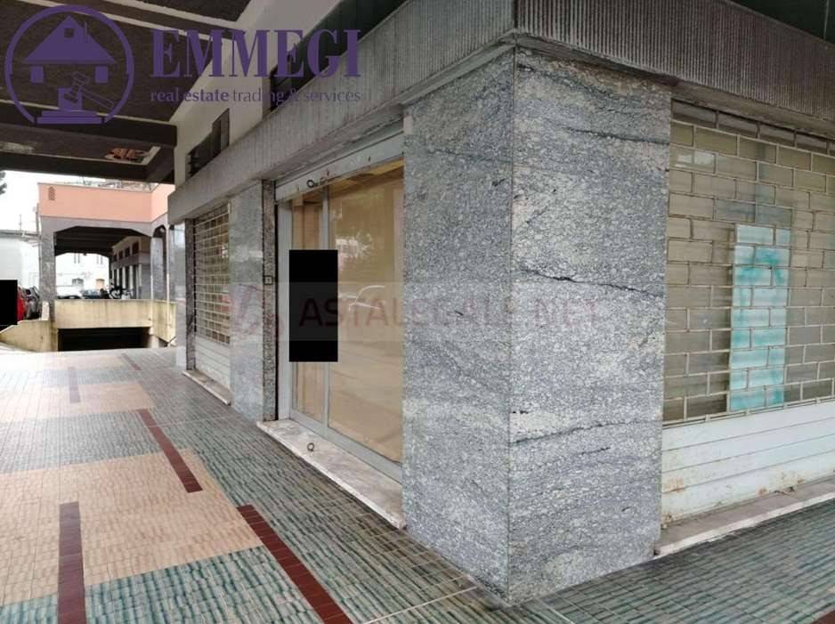 negozio in vendita a Savona