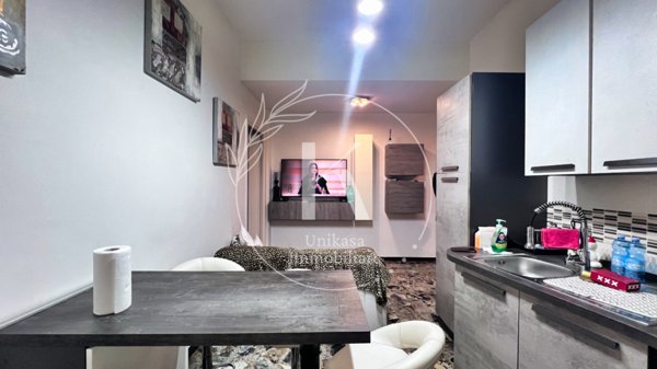 appartamento in vendita a Savona in zona Centro Storico