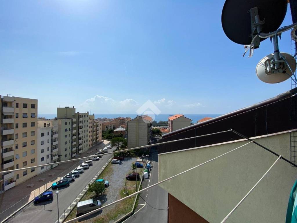 appartamento in vendita a Savona in zona Centro Storico