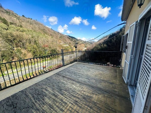 casa indipendente in vendita a Savona in zona Maschio