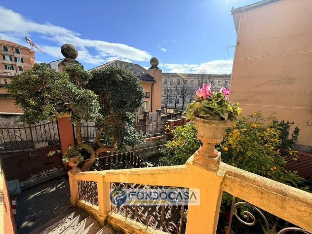 casa indipendente in vendita a Savona in zona Centro Storico
