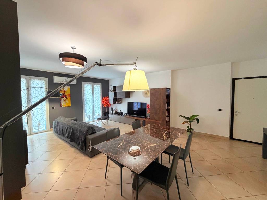 appartamento in vendita a Savona