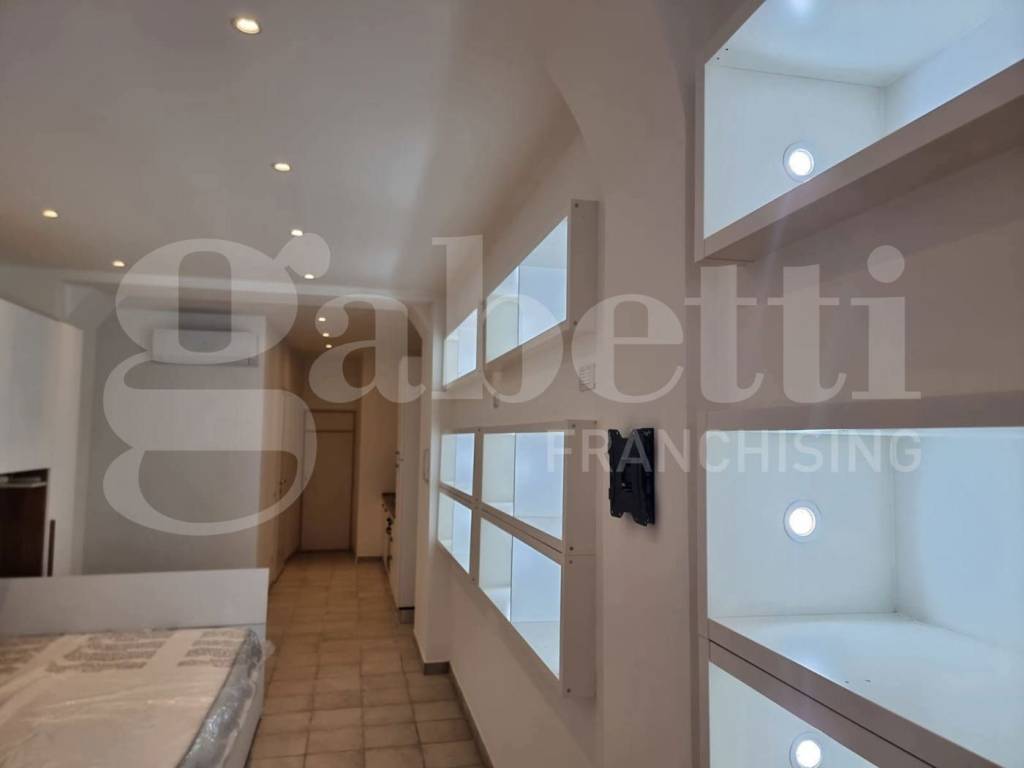 appartamento in vendita a Savona in zona Centro Storico