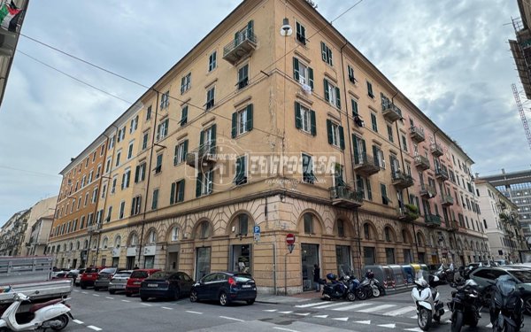 appartamento in vendita a Savona in zona Centro Storico