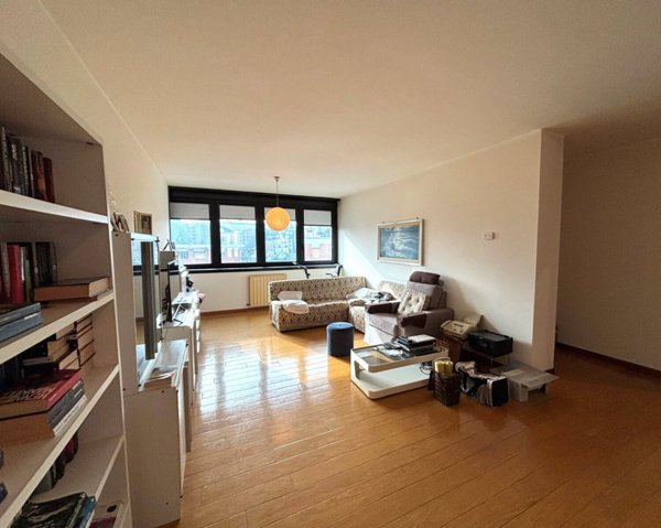 appartamento in vendita a Savona in zona Centro Storico