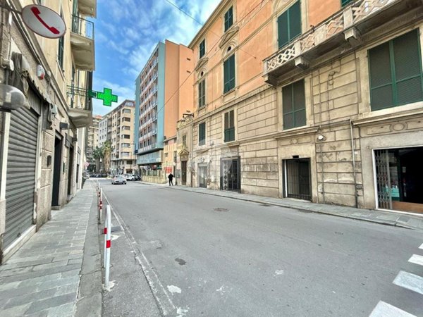 negozio in vendita a Savona