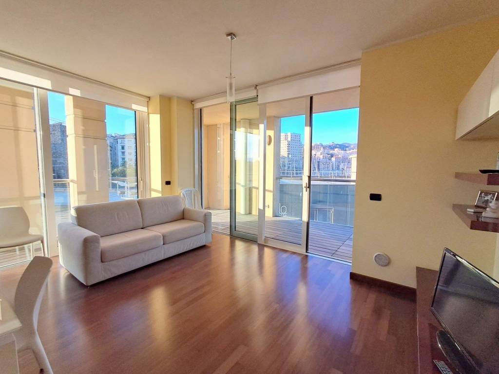 appartamento in vendita a Savona in zona Centro Storico