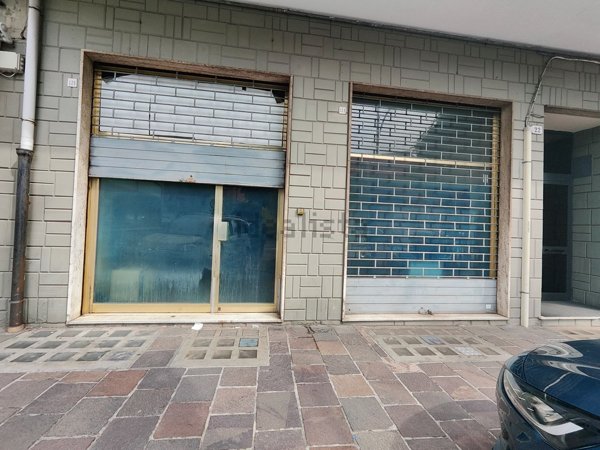 negozio in vendita a Savona