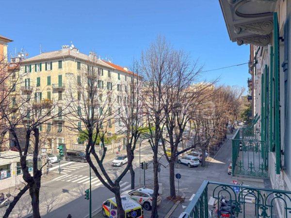 appartamento in vendita a Savona in zona Centro Storico