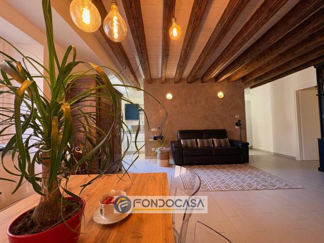 appartamento in vendita a Savona in zona Centro Storico