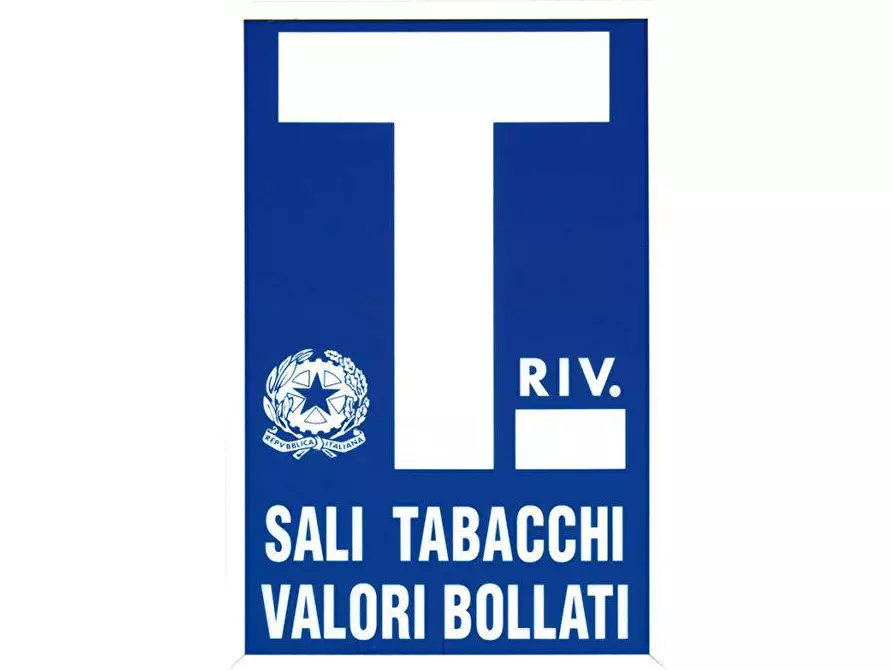 negozio in vendita a Savona in zona Centro Storico