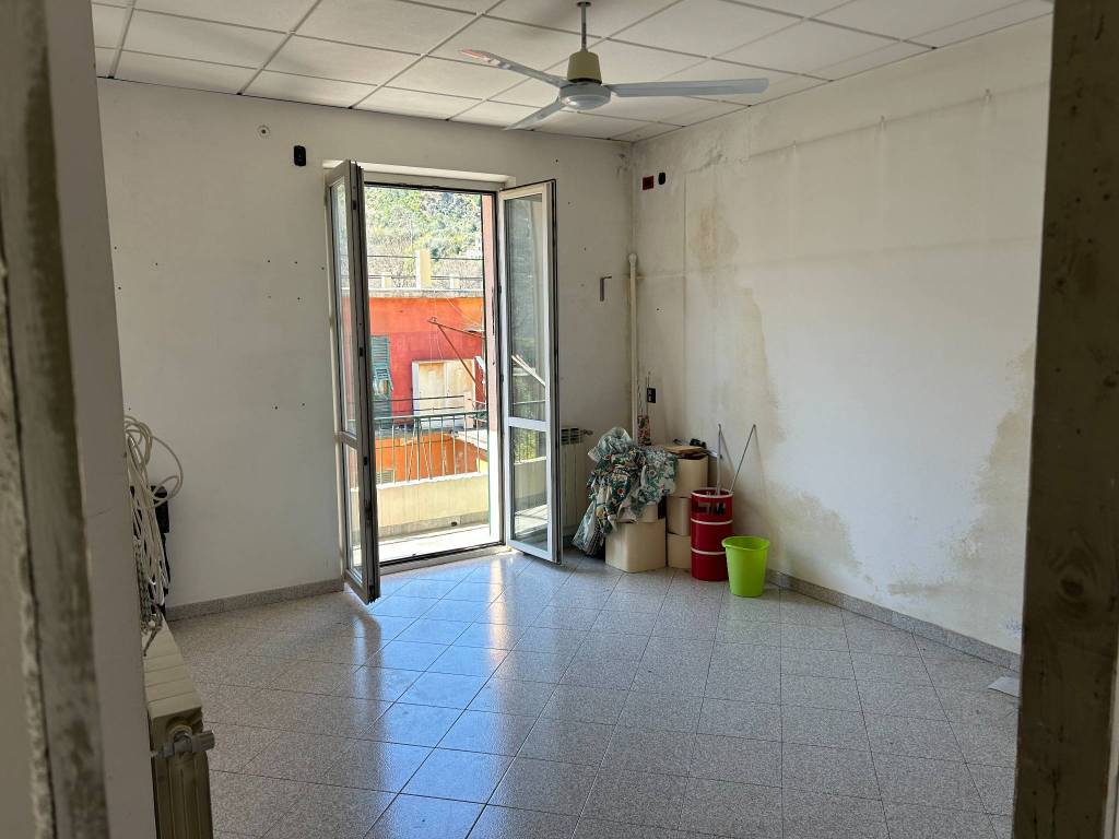 appartamento in vendita a Savona in zona Santuario