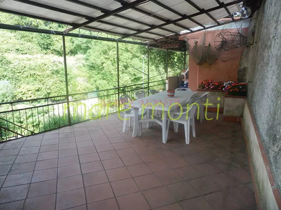 casa indipendente in vendita a Savona in zona Santuario