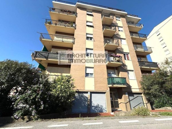 casa indipendente in vendita a Savona
