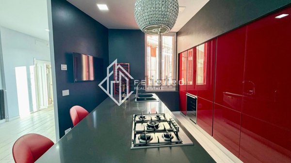 appartamento in vendita a Savona in zona Centro Storico