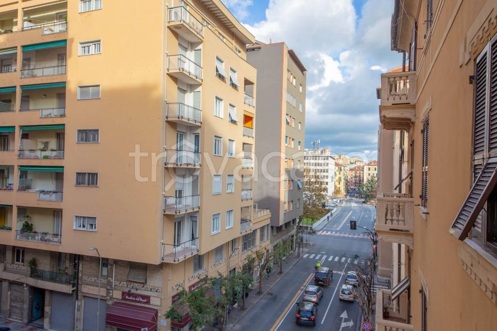 appartamento in vendita a Savona in zona Centro Storico