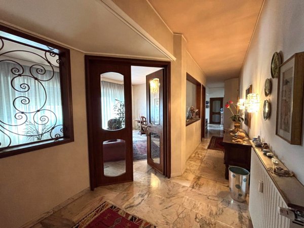 appartamento in vendita a Savona in zona Centro Storico