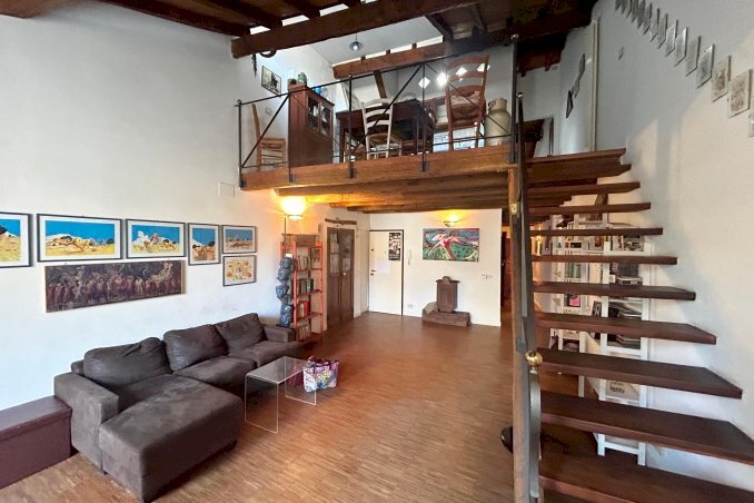 appartamento in vendita a Savona in zona Centro Storico