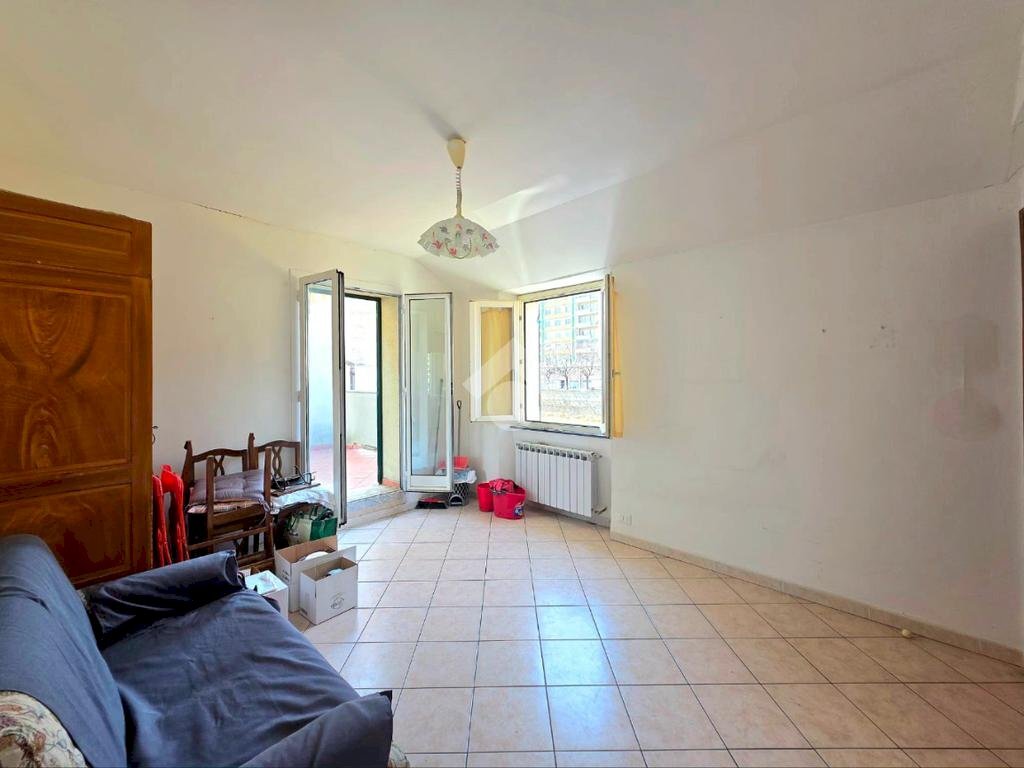 appartamento in vendita a Savona in zona Centro Storico