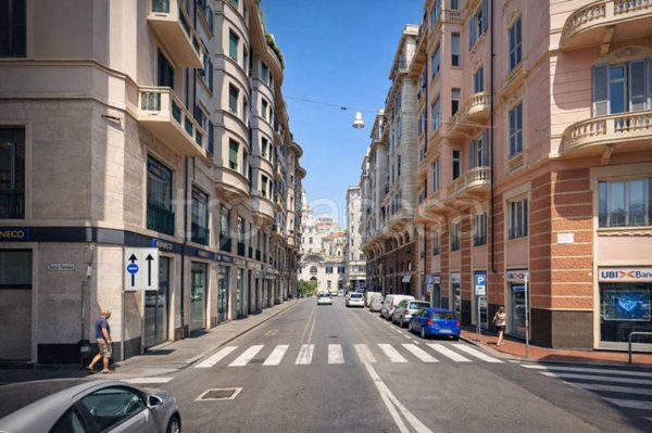 ufficio in vendita a Savona in zona Centro Storico