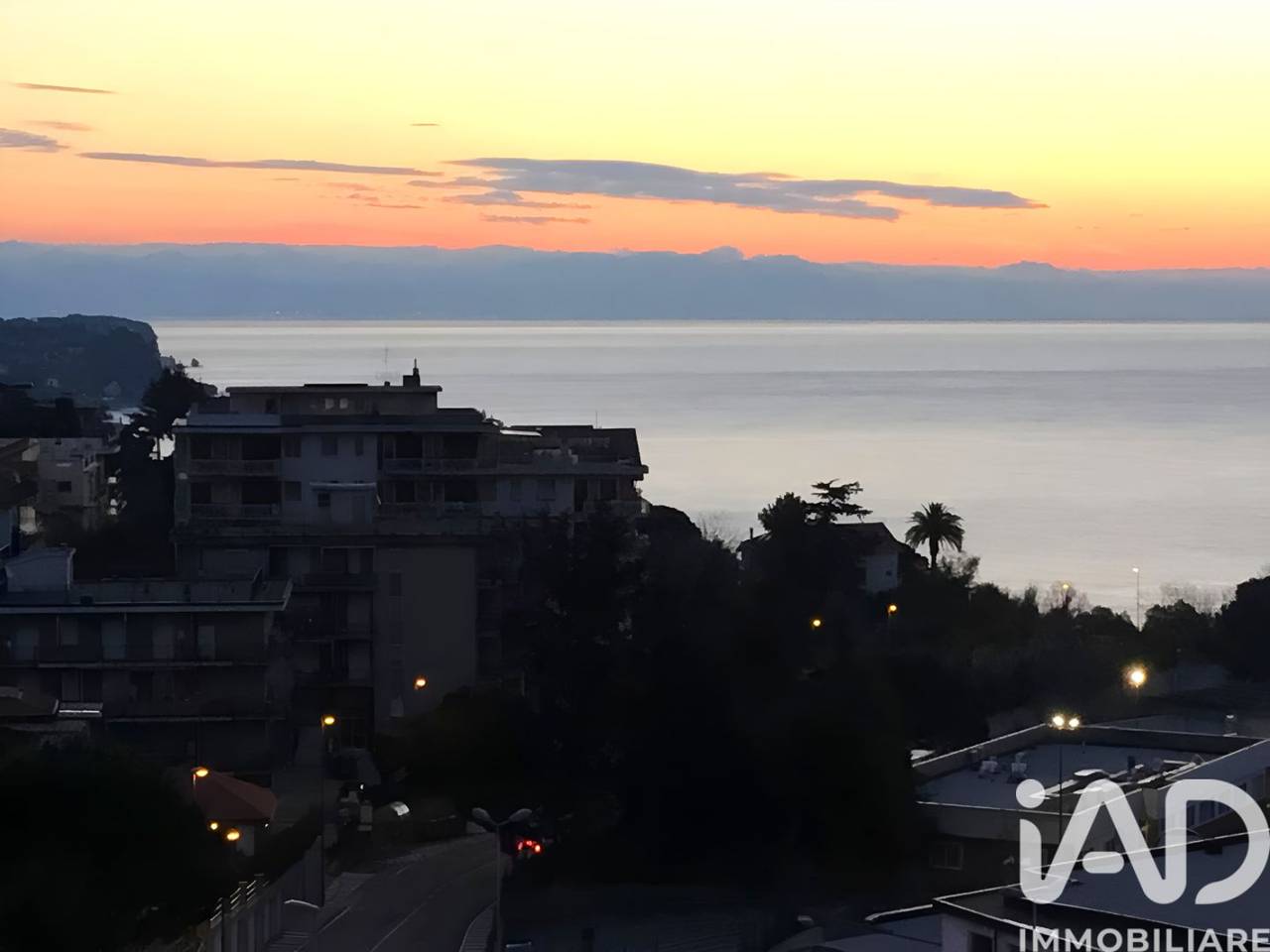 appartamento in vendita a Savona in zona Centro Storico