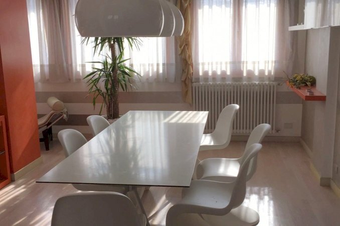 attico in vendita a Savona in zona Centro Storico