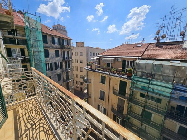 appartamento in vendita a Savona in zona Centro Storico