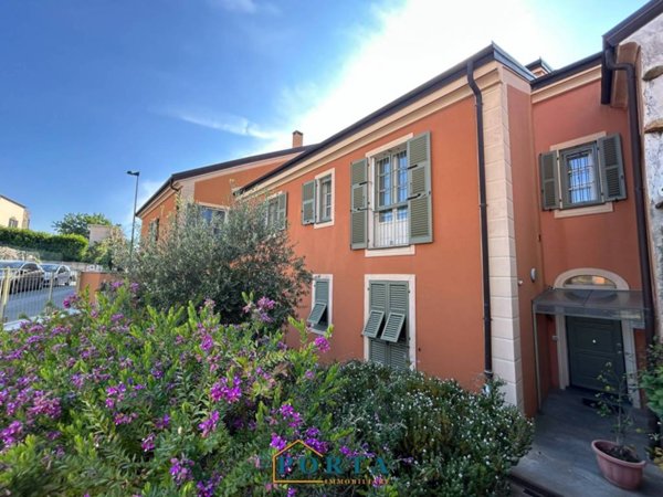 appartamento in vendita a Savona in zona Madonna del Monte