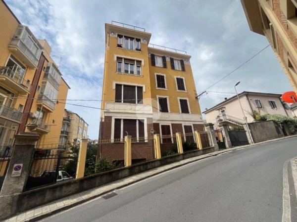 appartamento in vendita a Savona in zona Centro Storico