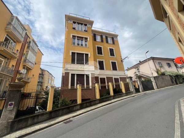 appartamento in vendita a Savona in zona Centro Storico