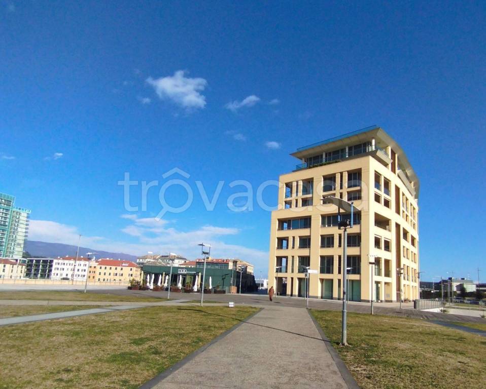 appartamento in vendita a Savona in zona Centro Storico