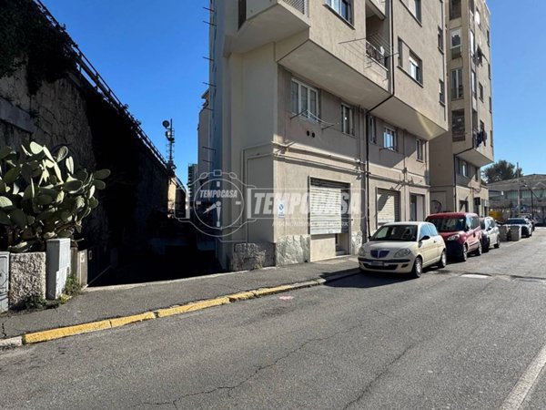 negozio in vendita a Savona