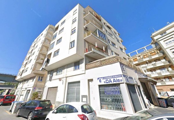 negozio in vendita a Savona