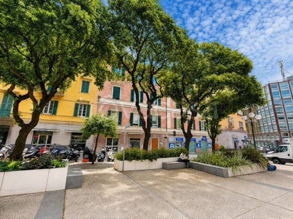 appartamento in vendita a Savona in zona Centro Storico