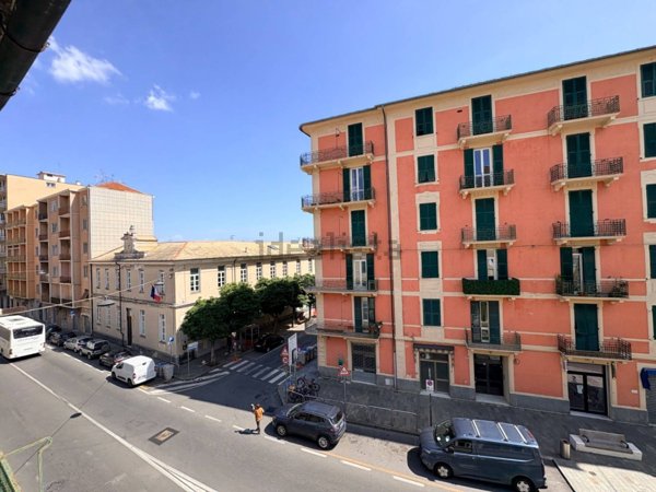appartamento in vendita a Savona in zona Madonna del Monte
