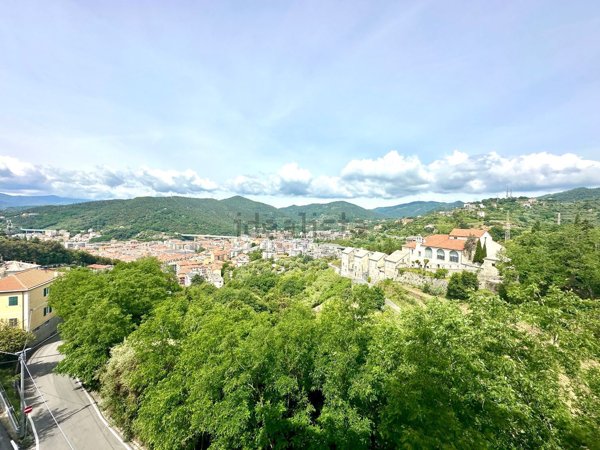 appartamento in vendita a Savona in zona Centro Storico