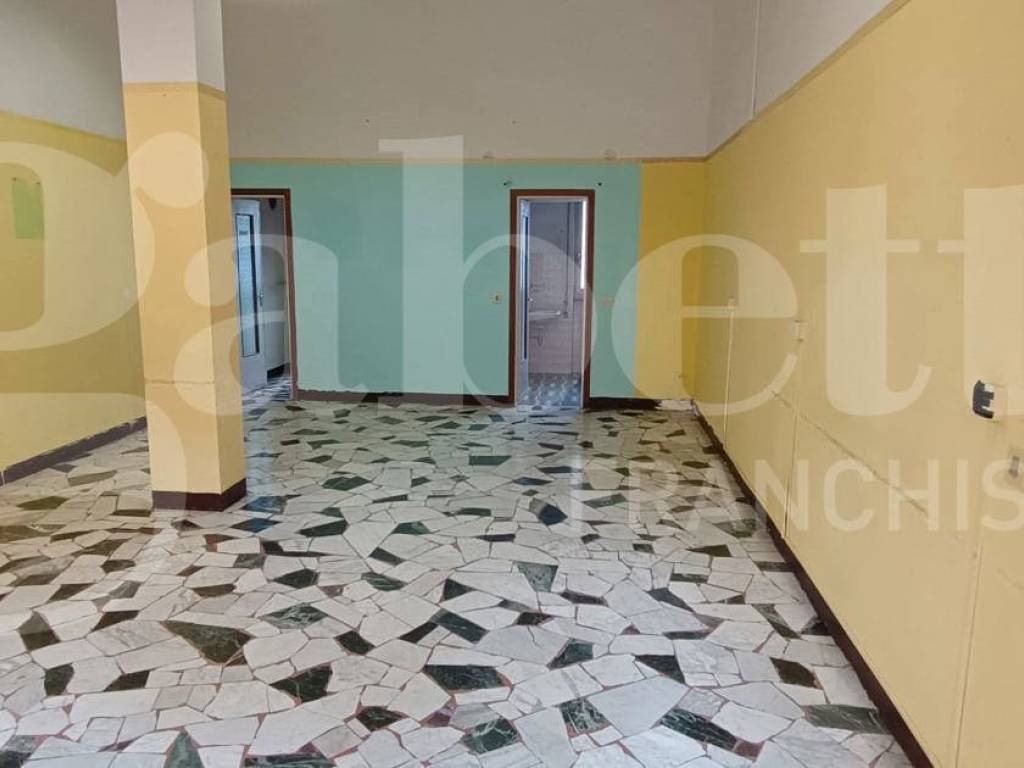 negozio in vendita a Savona